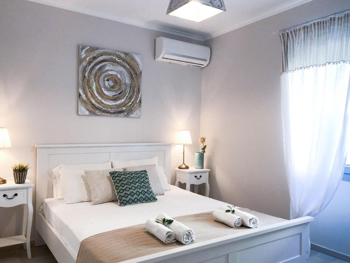 Alekas Harbour House Villa คัสซิโอปี ภายนอก รูปภาพ